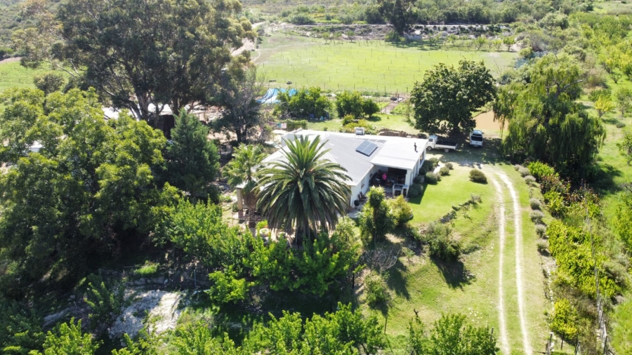 5 Bedroom Property for Sale in Ladismith Rural Western Cape
